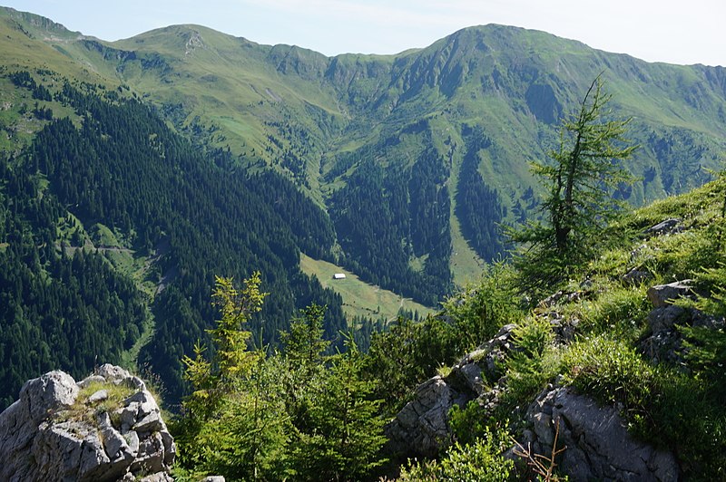 File:Historischer Rundweg 01, Sentiero storico 1915-1917, Kötschach-Mauthen, Kärnten.jpg