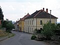 Čeština: Hřiměždice - domy ve středu obce English: Hřiměždice - houses in the village centre