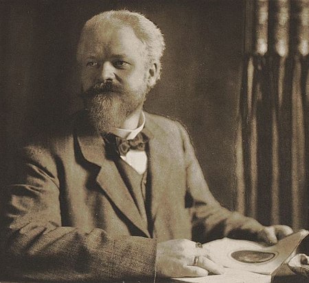 Hugo Erdmann, 1907.jpg