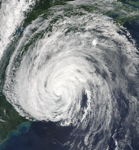 File:Hurricane Earl 2010-09-03 1750Z.jpg