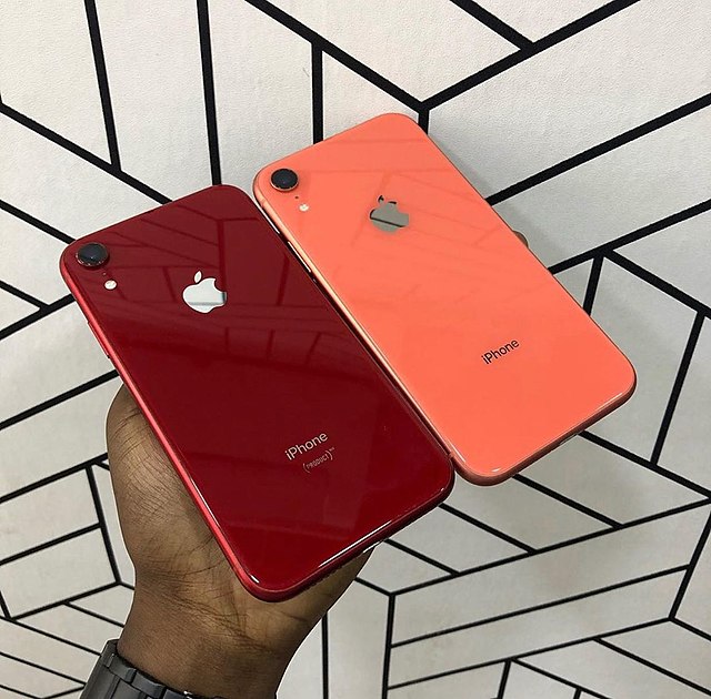 iPhone XR RED 【128GB SIMフリー 美品】