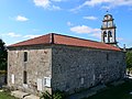 Vista posterior da igrexa de Prado.