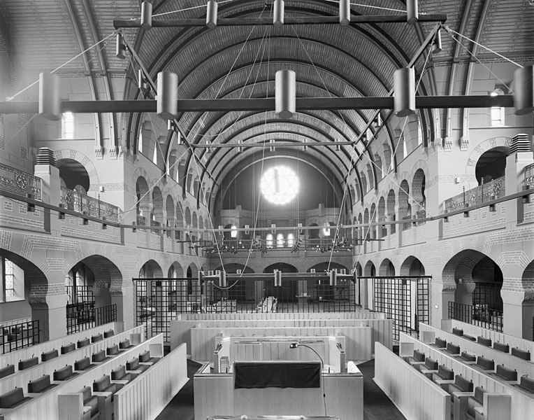 File:Interieur van de synagoge te Groningen - Groningen - 20093246 - RCE.jpg