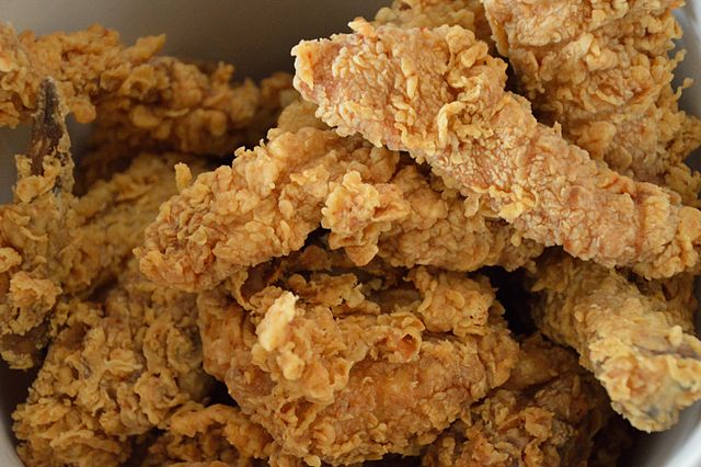 Cook Crisp Fried Chicken With Pressure Fryer For Home 