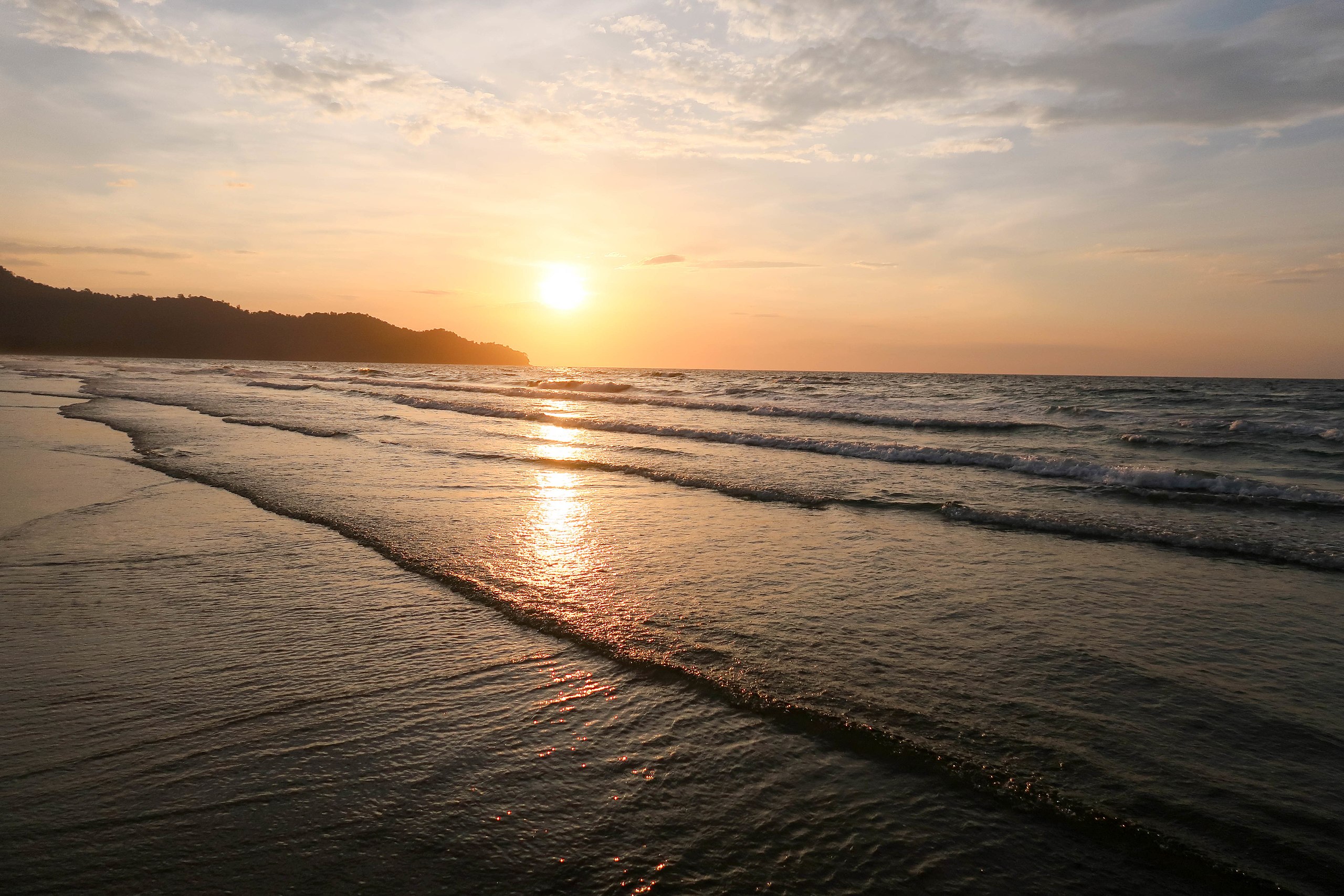 File:Sunset at Hietaniemi beach.jpg - Wikimedia Commons