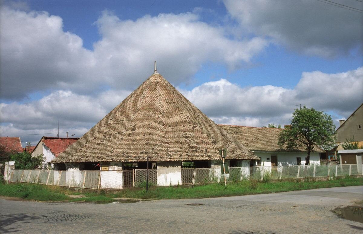 Канижа город. Кикинда Сербия фото. Кикинда Джезеро.