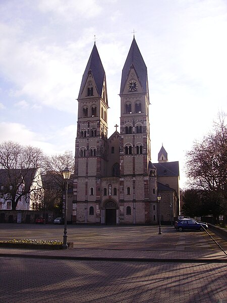 File:Koblenz Basilika St. Kastor 1.jpg