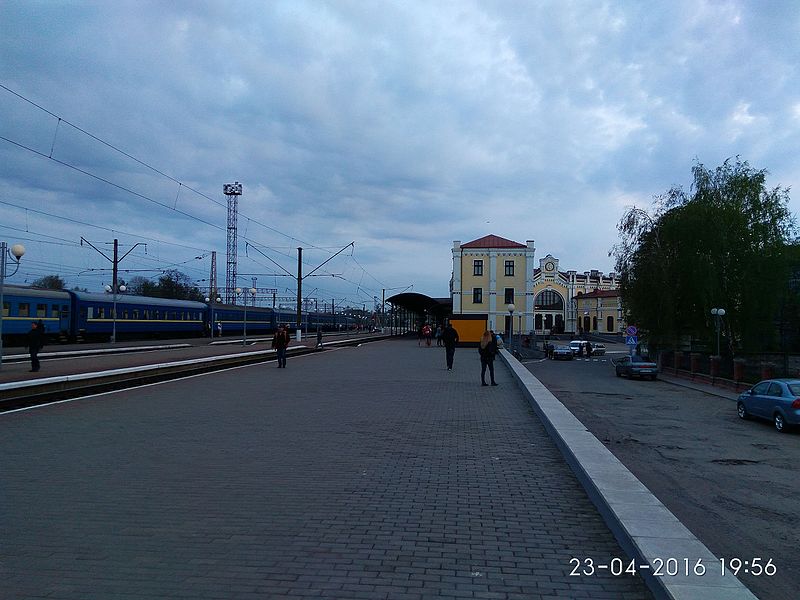 File:Koziatyn Railway station from the platform.jpg