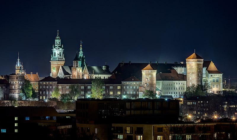 File:Krakow - Wawel - nocny pejzaz 01.jpg