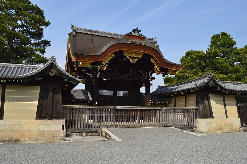 File:Kyoto-gosho Kenshunmon-2.JPG