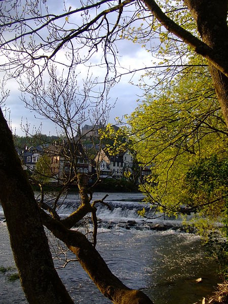 File:Lahn - Marburg.JPG