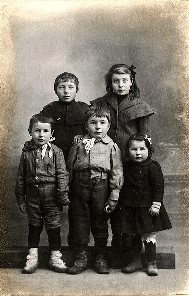 File:Les enfants Breton à l'assistance publique .jpg