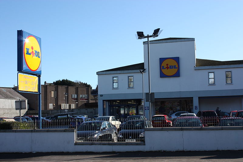 File:Lidl, Downpatrick, February 2010 (02).JPG