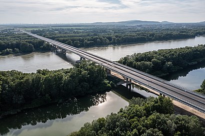 Ako do Lužný Most hromadnou dopravou - O mieste