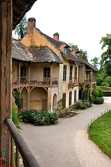 Vedere la Casa Reginei de la primul etaj.