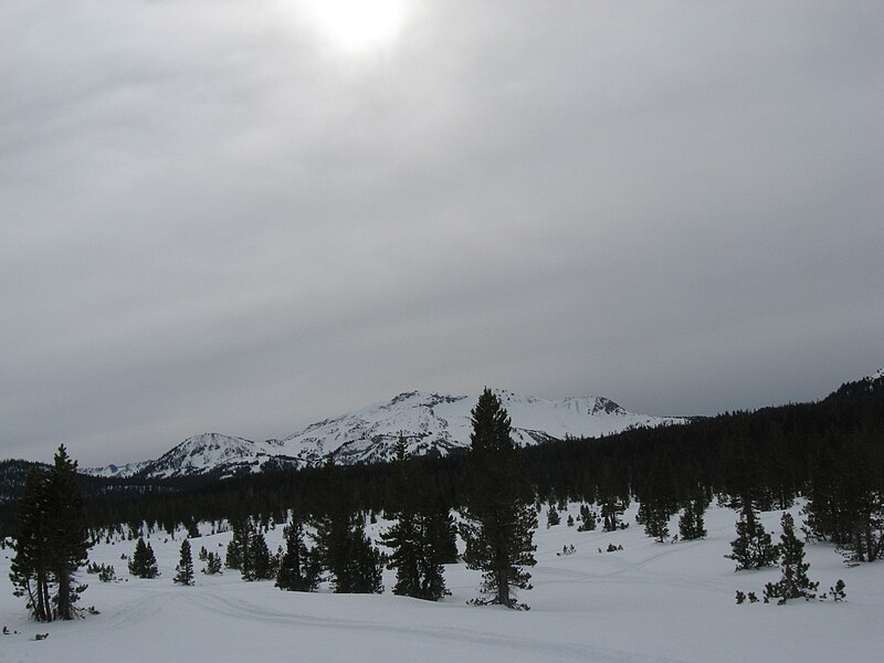 File:Mammoth Mountain (December 2009) 01.JPG