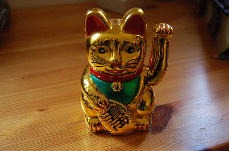 File:Maneki neko.JPG