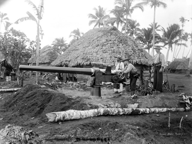 United States Marines and a naval gun in Upolu, 1899.