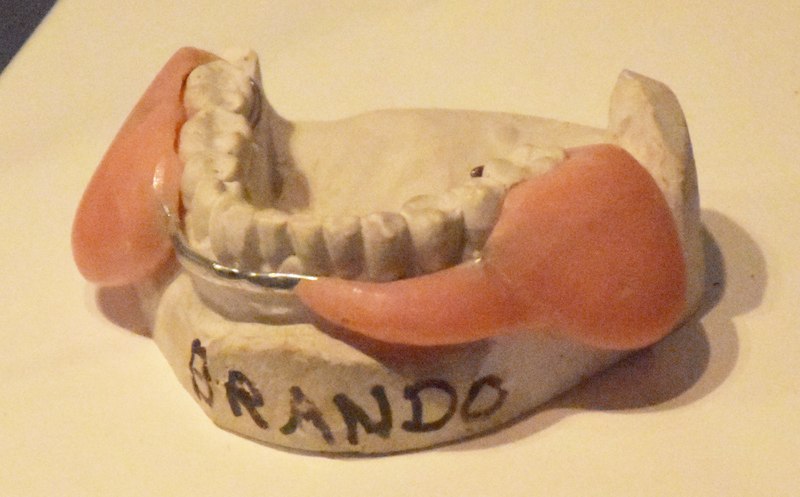 File:Marlon Brando's dental plumper for 'Godfather' -1.jpg