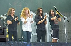 Megadeth en Soniphere 2010. D'ezquierda ta dreita: David Ellefson, Dave Mustaine, Chris Broderick y Shawn Drover