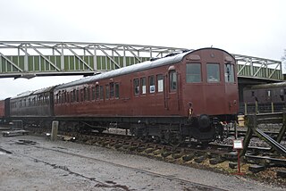 <span class="mw-page-title-main">London Underground T Stock</span> Electric train series used on the Metropolitan Railway from 1927 to 1962