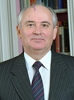 Mikhail Gorbachev in the White House Library (cropped).jpg