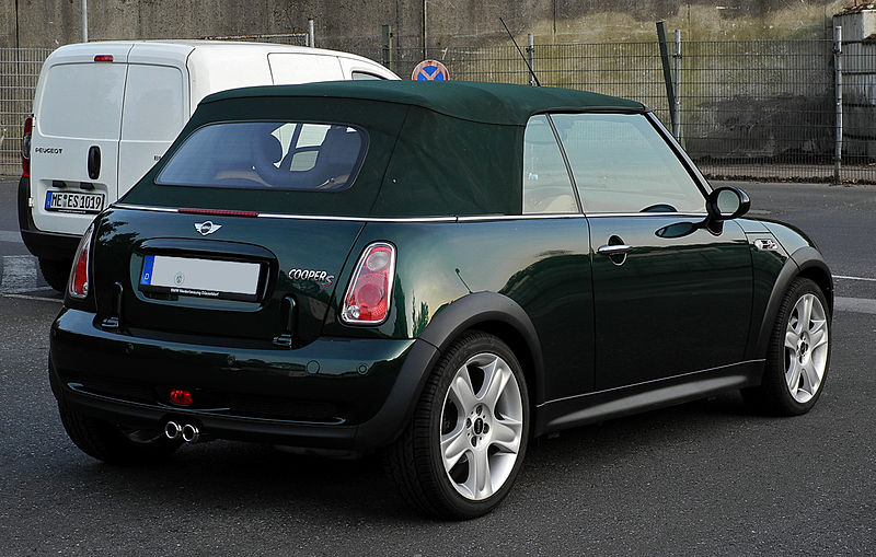 File:Mini Cooper S Cabriolet (R52) – Heckansicht, 25. September 2011, Mettmann.jpg