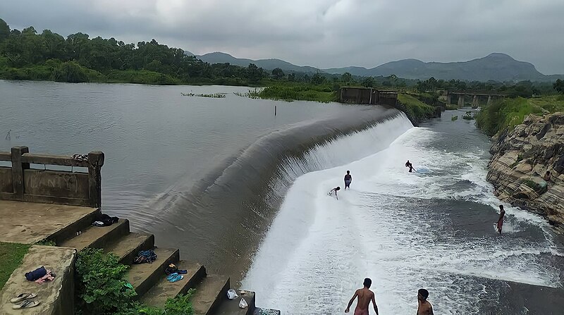 File:Murguma Dam 01.jpg