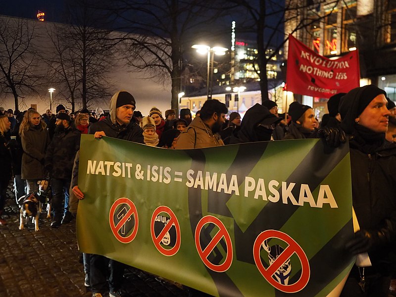 File:Natsit ja ISIS on samaa paskaa.jpg