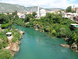 Floden Neretva vid Mostar.
