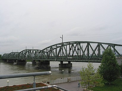 So kommt man zu der Nordbahnbrücke mit den Öffentlichen - Mehr zum Ort Hier