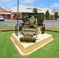 English: Memorial gun at the RSL & Civic Club in Nyngan, New South Wales