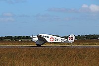 OY-DIZ SAI KZ IV landing Danish Air Show 2014-06-22.jpg