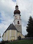 Parish church of St. Veit with cemetery in Obertelfes