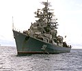 Совјетски разарач Одарениј на месту потраге за олупином 1983.