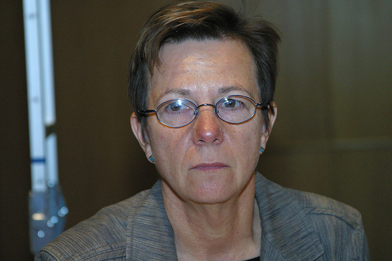 File:Patsy Sorensen, ledamot av Europaparlamentet, under temamotet i Helsingfors 2004.jpg