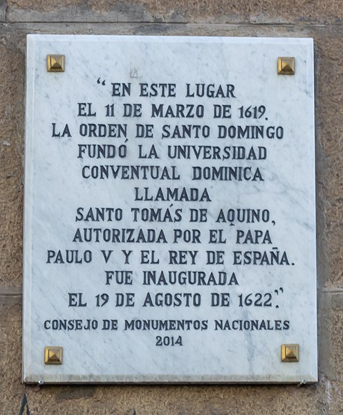 File:Placa Universidad Santo Tomás de Aquino, Santiago 20210905 07.jpg