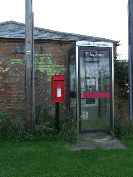 File:Post and telephone box - geograph.org.uk - 965537.jpg