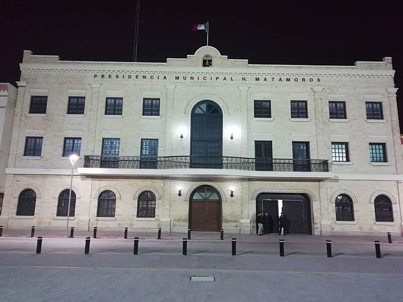 File:Presidencia Municipal - Matamoros - Foto nocturna 2018.jpg