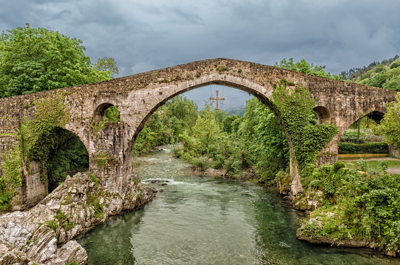 File:Puente Romano de Cangas de Onís.tif