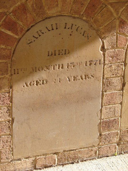 File:Quaker Headstone - geograph.org.uk - 245236.jpg