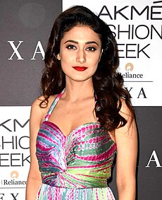 Ragini Khanna on Day 5 of Lakme Fashion Week 2017 (47) (cropped).jpg