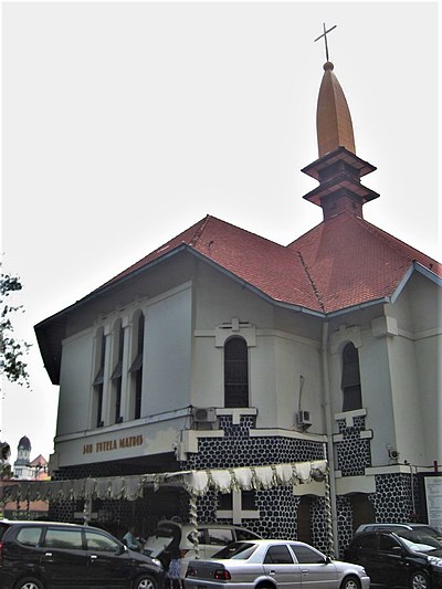 Holy Rosary Cathedral in Semarang Randusari Cathedral exterior.JPG