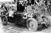 René Dreyfus i en Maserati Tipo 26.