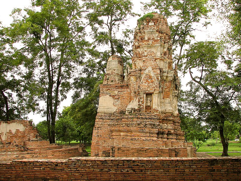 File:Ruins of Ayutthaya Thailand 22.jpg