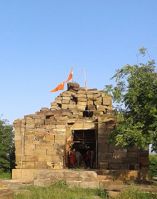 Ruined Shiva temple at Puaranogadh at Manjal, Kutch