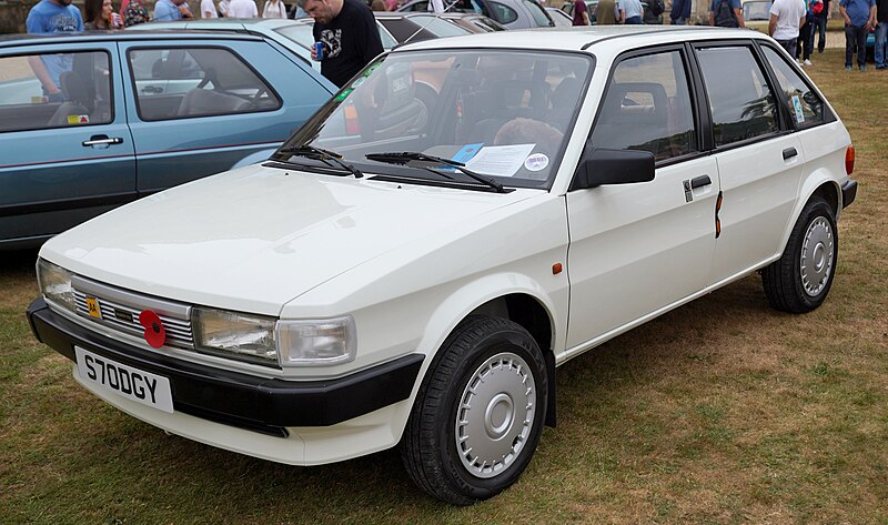 File:S70DGY 1995 Austin TET Ledbury Maestro.jpg