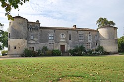 Saillans Château de Carles 4.JPG