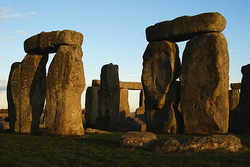 Sarsen Stones at Stonehenge - geograph.org.uk - 1627241