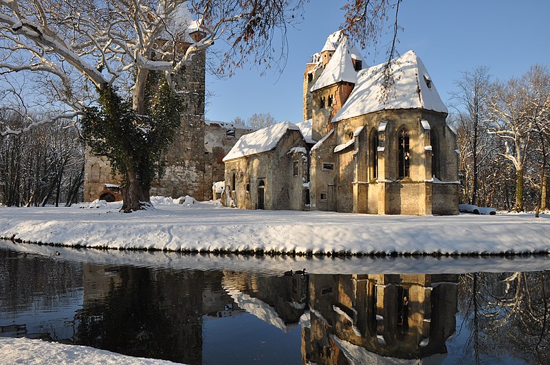 File:Schlosskapelle Pottendorf.JPG